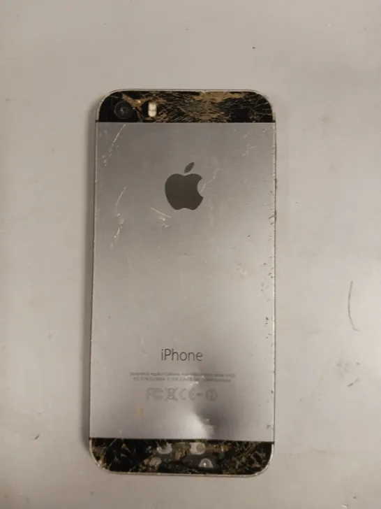 APPLE IPHONE 5S (A1533)