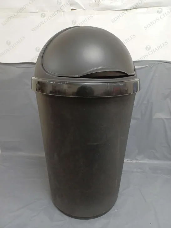 FLIP TOP DUSTBIN 