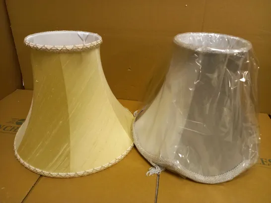 LOT OF 2X LIGHT SHADES IN CREAM AND GREY