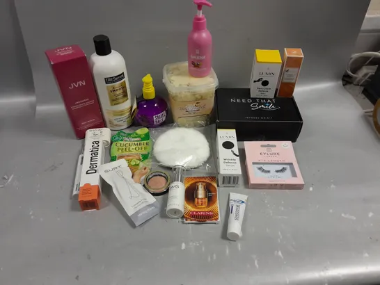 BOX OF APPROXIMATELY 15 COSMETIC ITEMS TO INCLUDE VITAMIN C SERUM, TRESEMME CONDITIONER, UNREFINED SHEA BUTTER, ETC