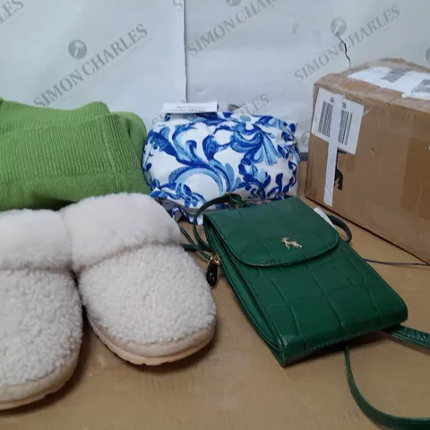 BOX OF APPROX 10 ASSORTED ITEMS TO INCLUDE - CRÈME SLIPPERS, ASHWOOD LEATHER BAG, CLOTHING ITEMS ETC