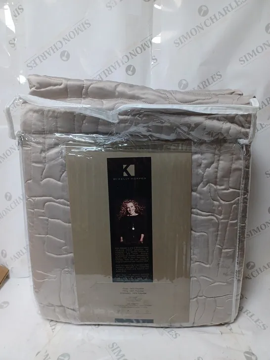 BOXED K BY KELLY HOPPEN ABSTRACT GEO BEDSPREAD AND SHAMS IN TAUPE - DOUBLE 