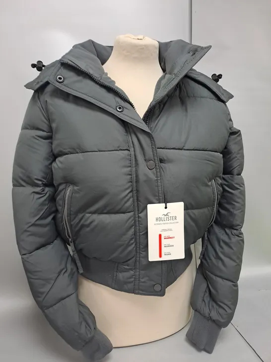 HOLLISTER PUFFER COLLECTION IN GREY - SIZE SMALL