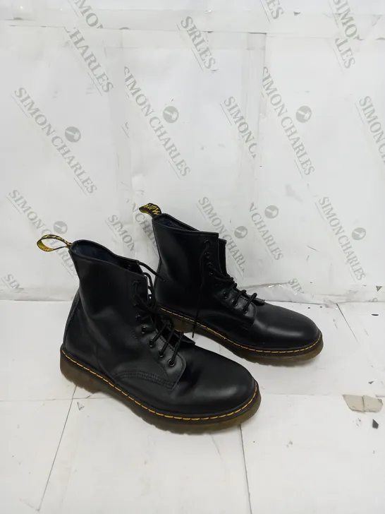 THE ORIGINALS MARKE BOUNCING SOLE BOOT IN BLACK SIZE 47