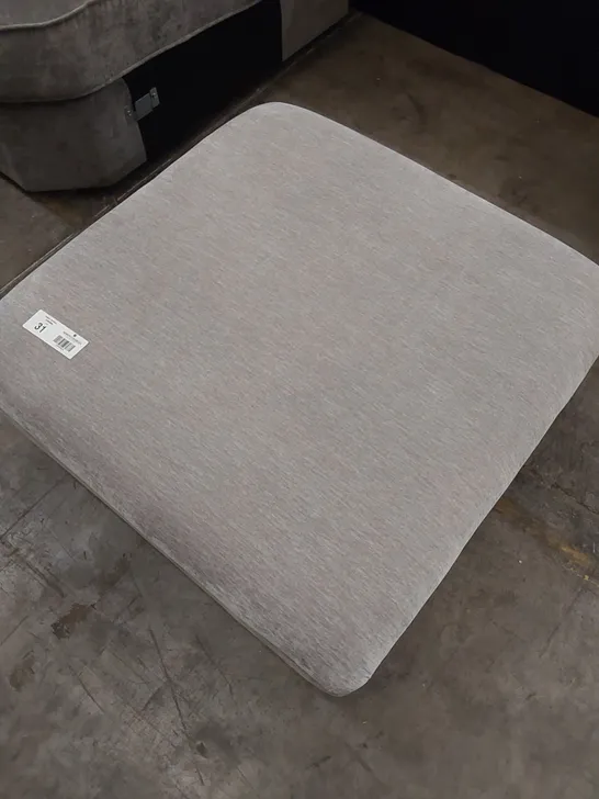 DESIGNER FABRIC UPHOLSTERED FOOTSTOOL/POUFFE IN LIGHT GREY