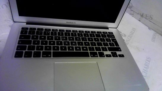 SILVER APPLE MACBOOK AIR CORE I5 128GB