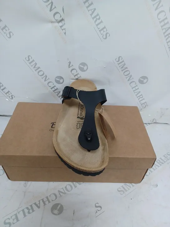 BONOVA IBIZA SANDALS SIZE 6