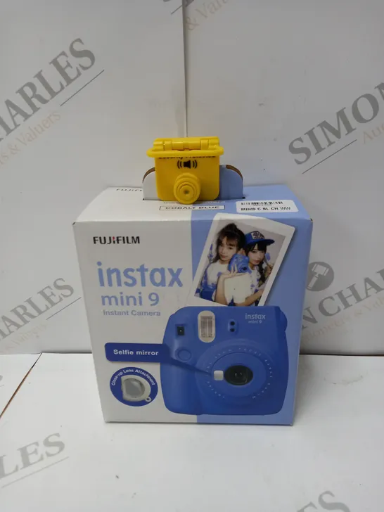 BRAND NEW BOXED FUJIFILM INSTAX MINI 9 INSTANT CAMERA