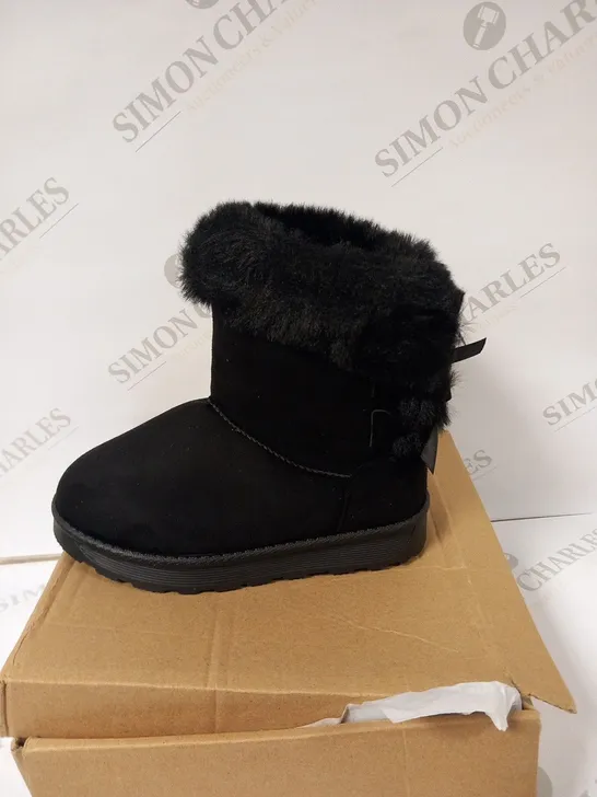 BOXED BLACK 2658-1 SIZE EU 29