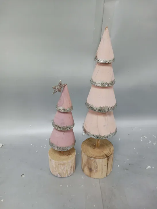 SET OF 2 WOOD CONIAL TREES RRP £19.99