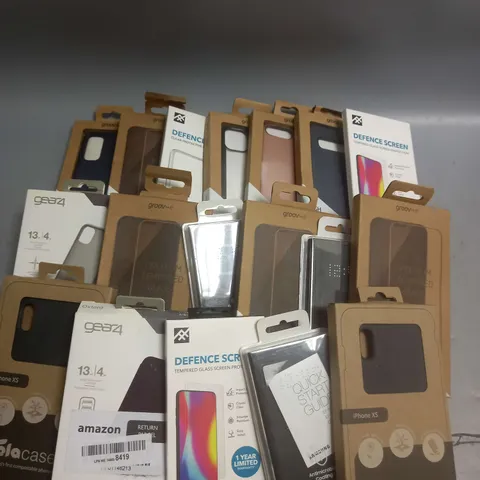 BOX OF APPROXIMATELY 80 PHONE CASES IN VARIOUS MODELS, STYLES AND COLOURS TO INCLUDE SAMSUNG S9, IPHONE XS, SAMSUNG S10  ETC