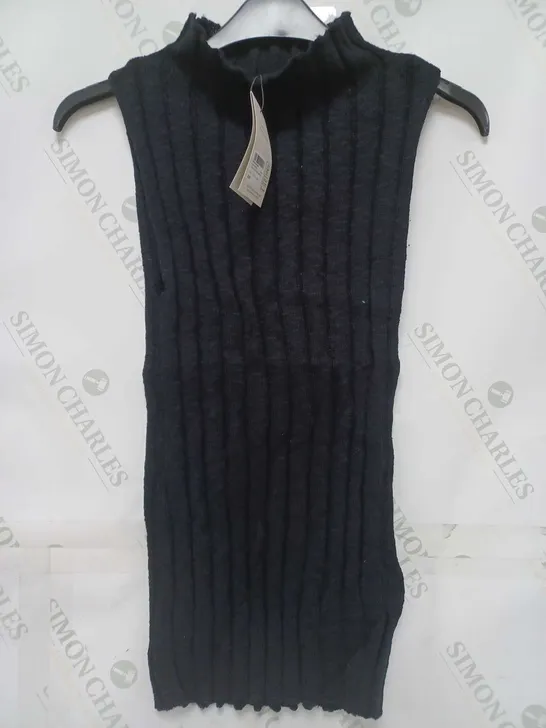 NOBODYS CHILD GROWN ON NECK KNITTED TOP IN BLACK - UK 8