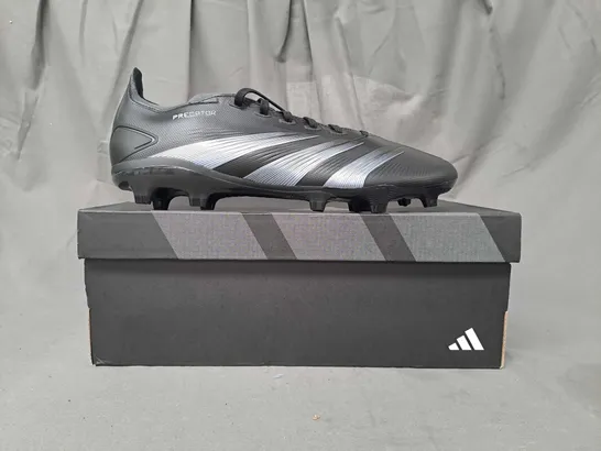 BOXED PAIR OF ADIDAS PREDATOR LEAGUE FOOTBALL BOOTS IN BLACK UK SIZE 10