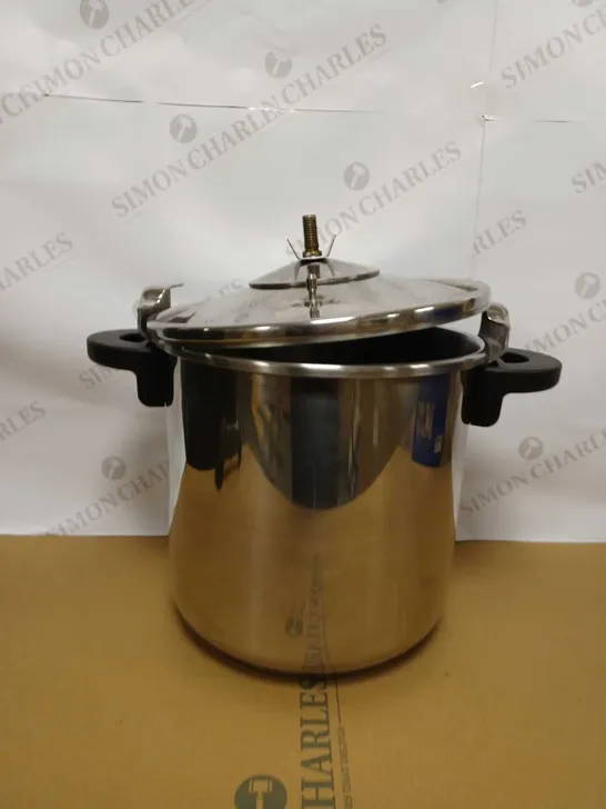 MONIX PRESSURE COOKER 