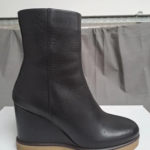 BOXED MODA IN PELLE AMBALINE BLACK LEATHER BOOTS - SIZE 3