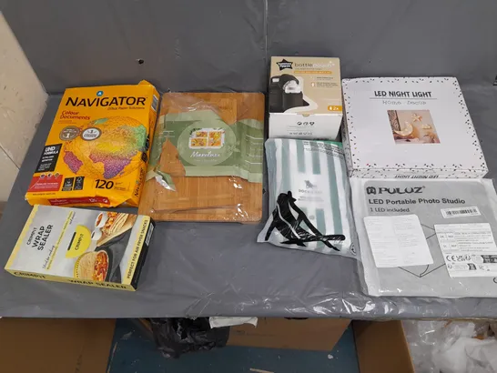 BOX OF APPROXIMATELY 15 ASSORTED HOUSEHOLD ITEMS TO INCLUDE NAVIGATOR PAPER, LED NIGHT LIGHT, AND DOCK&BAY TOWEL ETC. 