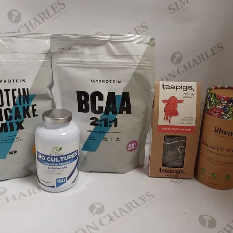 BOX OF APPROX 8 ITEMS TO INCLUDE TEAPIGS TEA TEMPLES, MYPROTEIN PROTEIN PANCAKE MIX AND BCAA 2.1.1