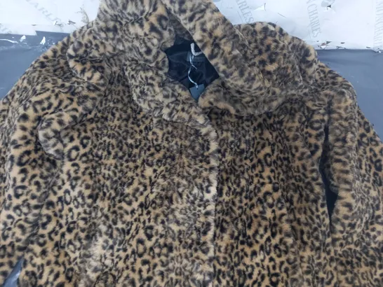 RUTH LANGSFORD FAUX FUR COAT IN ANIMAL PRINT SIZE 14