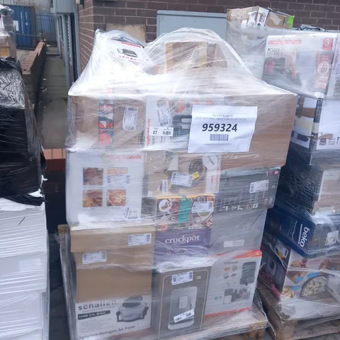 PALLET OF APPROXIMATELY 41 ASSORTED PRODUCTS TO INCLUDE