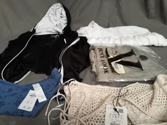 BOX OF APPROXIMATELY 25 ASSORTED CLOTHING ITEMS TO INCLUDE - JACKET , SHORTS , TOP ETC