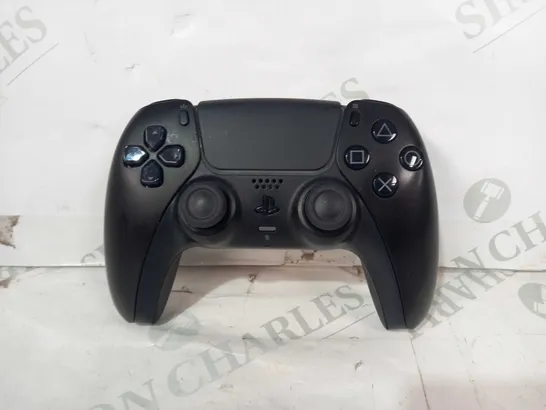 SONY PLAYSTATION WIRELSS CONTROLLER IN BLACK