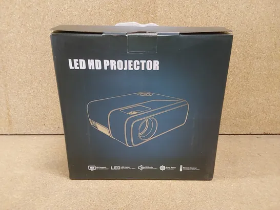 BOXED EUG 700DAB DIGITAL LED HD PROJECTOR 