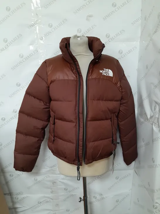 NORTH FACE NEW PUFFER JACKET IN DARK OAK - SMALL