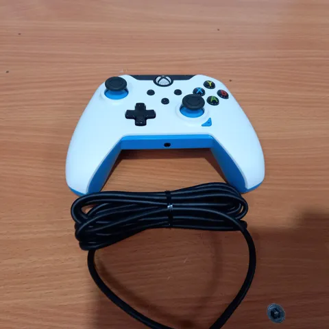 PDP ION WHITE WHITE XBOX CONTROLLER 