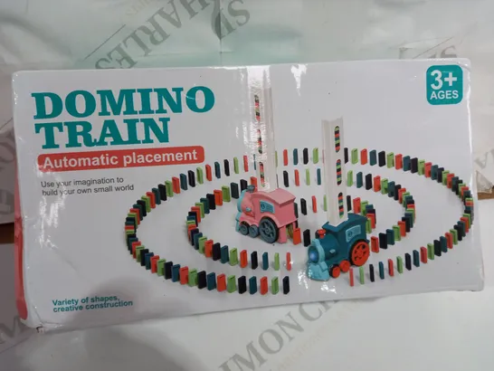 BOXED DOMINO TRAIN