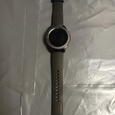 SAMSUNG GALAXY SMART WATCH BLACK SM-R810