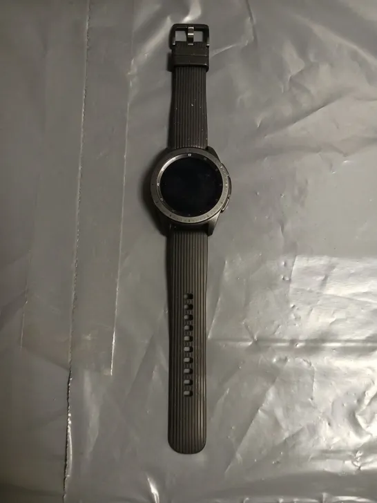 SAMSUNG GALAXY SMART WATCH BLACK SM-R810