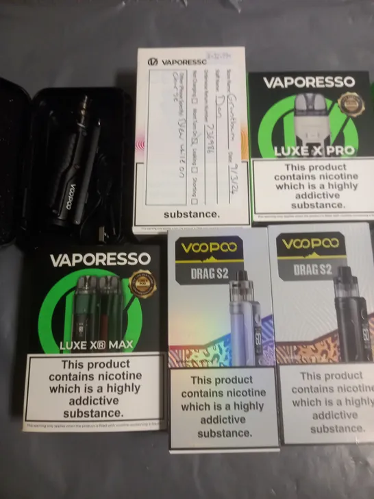 LOT OF 12 ASSORTED VAPING ITEMS AND ACCESSORIES TO INCLUDE VAPORESSO AND VOOPOO