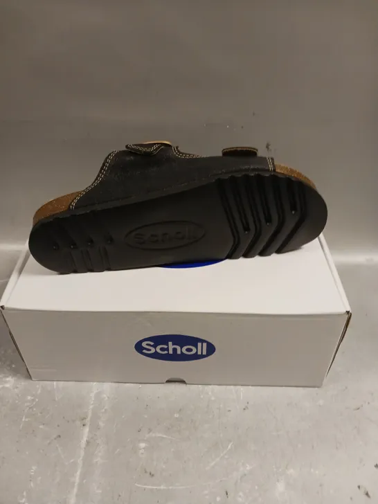 BOXED PAIR OF SCHOLL LEATHER SOFTSTEP OPEN TOE SHOES - 7