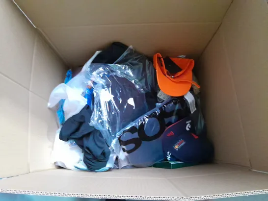 BOX OF APPROXIMATELY 20 ASSORTED CLOTHING AND FASHION ITEMS IN VARIOUS STYLES, SIZES, AND COLOURS - COLLECTION ONLY