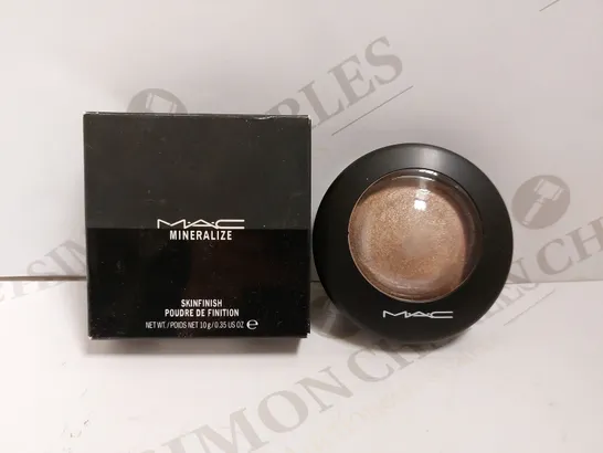 M.A.C MINERALIZE SKINFINISH - GLOBAL GLOW