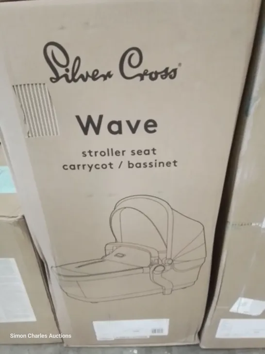 BOXED SILVER CROSS WAVE ONYX CHASSIS & STROLLER SEAT/CARRYCOT (2 BOXES)