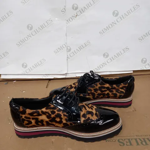 MODA IN PELLE LEOPARD PRINT SHOES SIZE 40