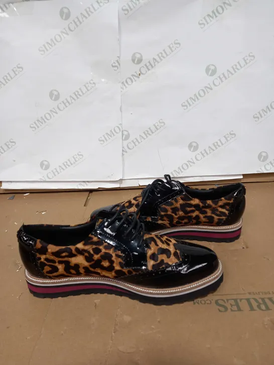 MODA IN PELLE LEOPARD PRINT SHOES SIZE 40