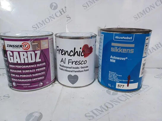 APPROXIMATELY 5 ASSORTED HOUSEHOLD ITEMS TO INCLUDE SIKKENS AUTOWAVE MM, FRENCHIC AL FRESCO PAINT, ZINSSER GUARDZ SEALER, ETC