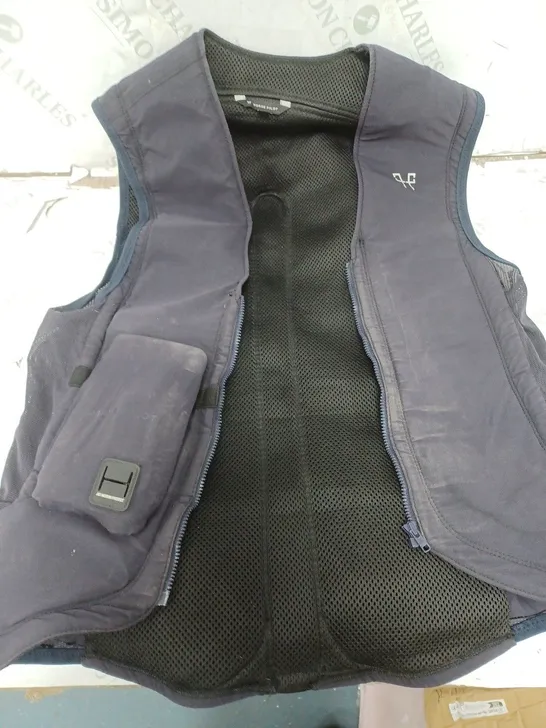 HORSE PILOT NAVY BLUE QUILTED GILET SIZE MEDIUM