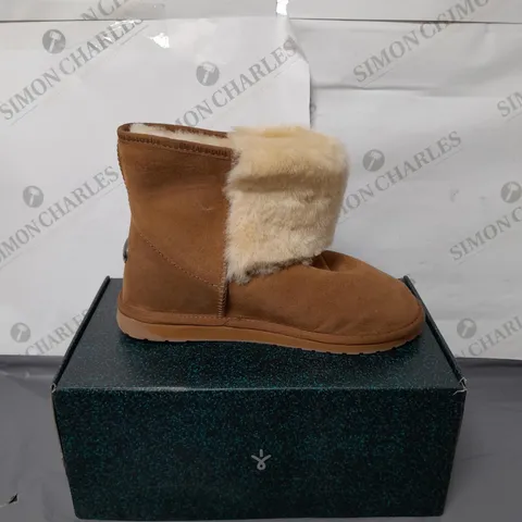 EMU AUSTRALIA PLATINUM LARA MINI FUR LINED BOOTS CAMEL SIZE 7