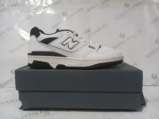 BOXED PAIR OF NEW BALANCE 550 SHOES IN WHITE/BLACK UK SIZE 8
