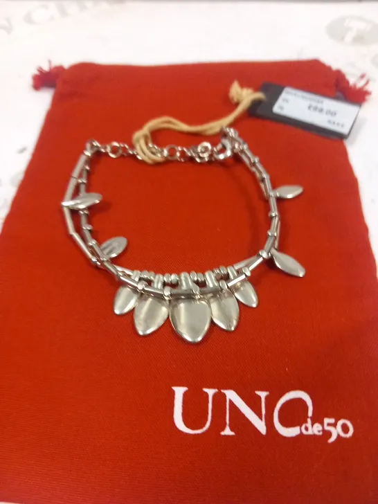 BAGGED UNO DE 50 LEAF DETAIL BRACELET  RRP £69