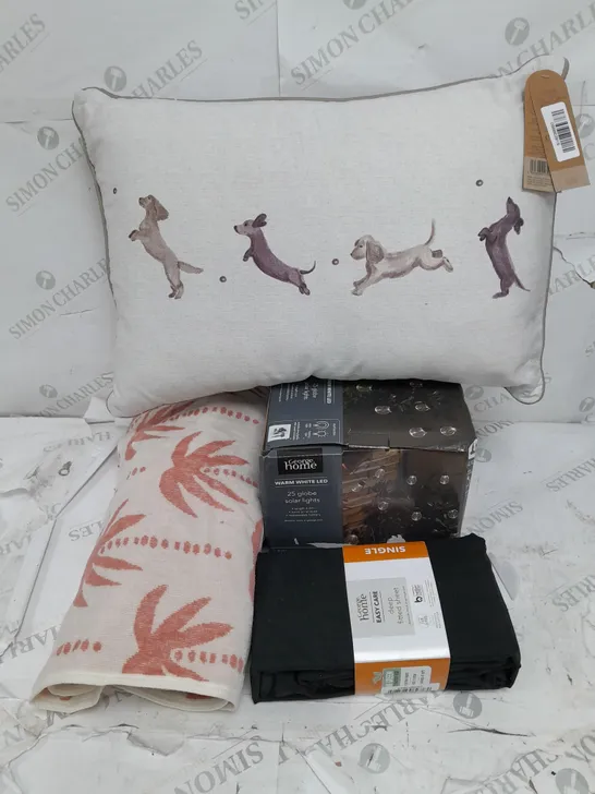 BOX OF APPROX 15 ASSORTED HOMEWEAR ITEMS TO INCLUDE STACEY SOLOMON DOG PILLOW, GEORGE HOME GLOBE SOLAR LIGHTS AND GEORGE HOME FITTED SHEET, ETC. 