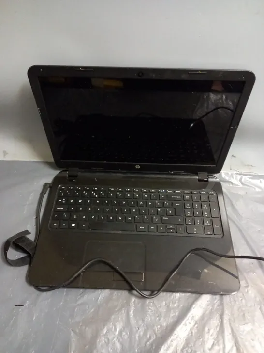 HP DESKTOP-157KUF9 LAPTOP IN BLACK