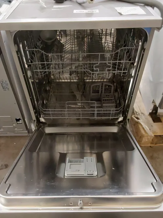 HISENSE HS622E90XUK FREESTANDING STANDARD DISHWASHER 85CM