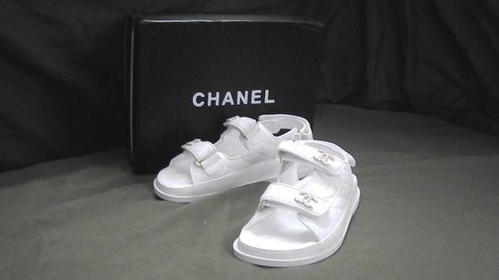 CHANEL WHITE LEATHER SANDALS UK SIZE 6 