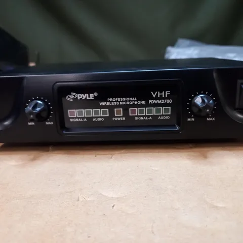 PYLE VHF PDWM2700 TWO-CHANNELS WIRELESS MICROPHONE