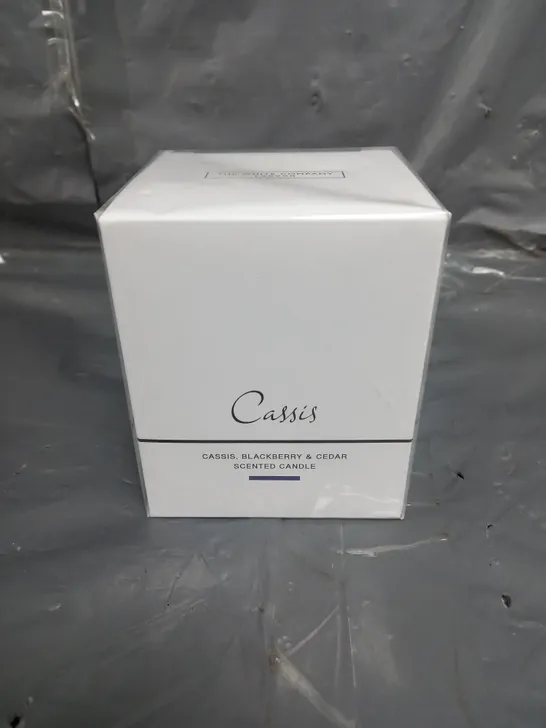 BOXED AND SEALED THE WHITE COMPANY CASSIS , BLACKBERRY , CEDAR , SCENTED CANDLE 