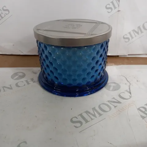 BOXED HOMEWORK SCENTED CANDLE FRESH SNOWFALL 